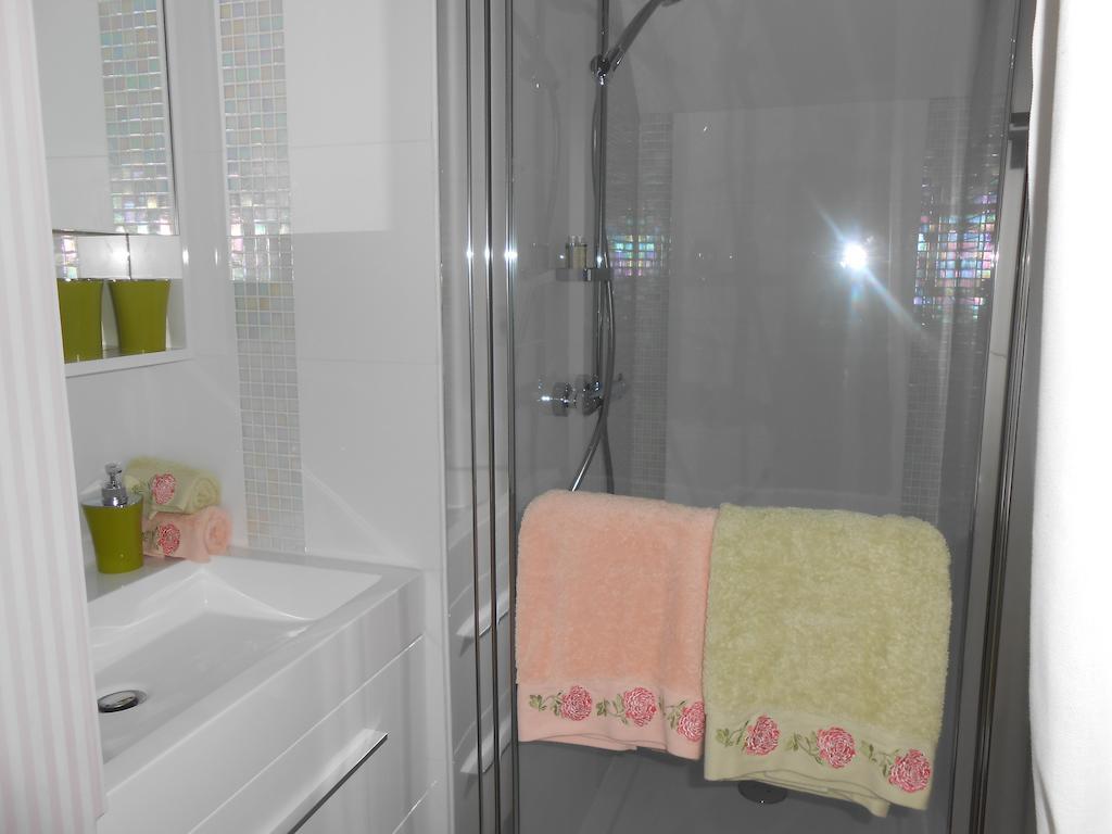 ช็องบร์ โดต โอ มาร์กริต Villa Sainte-Genevieve-les-Gasny ห้อง รูปภาพ